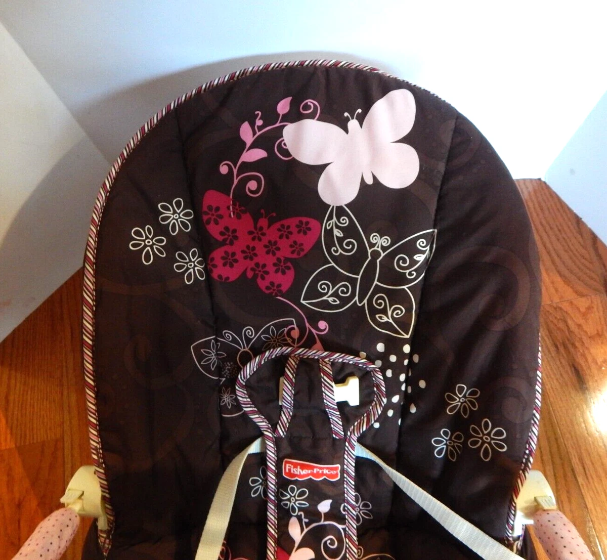 Fisher Price Butterfly Bouncer w Calming Vibration