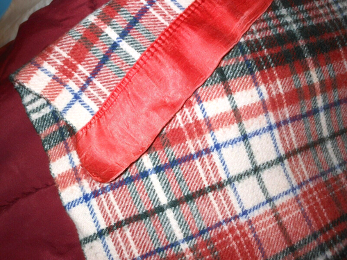 Vintage Red and White Plaid Satin Edge Camping Blanket 71" Long x 68" Wide - Picture 7 of 17