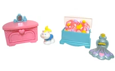 Vtg 1995-1996 Fisher-Price #4700 Once Upon a Dream Palace Set Accessories Lot