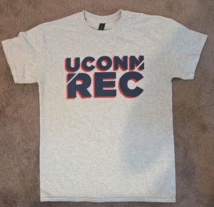 UCONN  HUSKIES REC CENTER TSHIRT UNISEX SIZE M