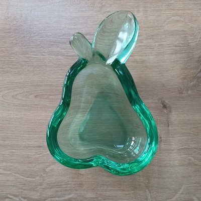 Vannes Le Chatel Kristall grün Birnenform Aschenbecher oder Schmuckschale