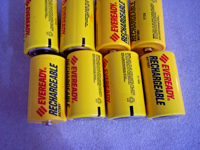 Lot Of 8 Vtg EVEREADY Nickel Cadmium RECHARGEABLE BATTERIES D  CH50 Untested