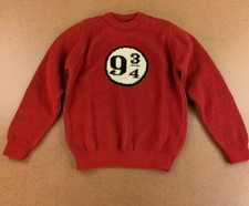 The Wizarding World of Harry Potter Kids 9-10 Red Platform 9 3/4 Sweater