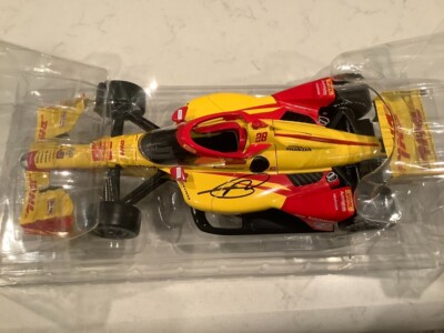 ROMAIN GROSJEAN AUTOGRAPHED 2022 HONDA DHL INDYCAR DIECAST & AUTOGRAPHED CARD