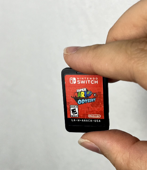 Nintendo Switch Super Mario Odyssey without case-image