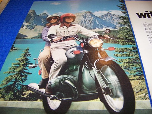 1973 BMW 750 MOTORCYCLE "A BALL WITH NO CHAIN.."..2-PAGE COLOR SALES AD (483KK) - 第 2/3 張圖片