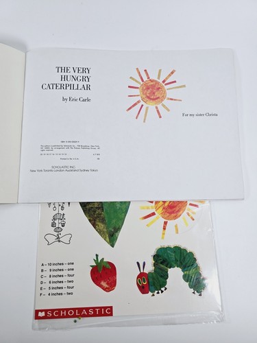 SET The Very Hungry Caterpillar Book & Mobile Paperback Class Project Homeschool - Picture 3 of 3