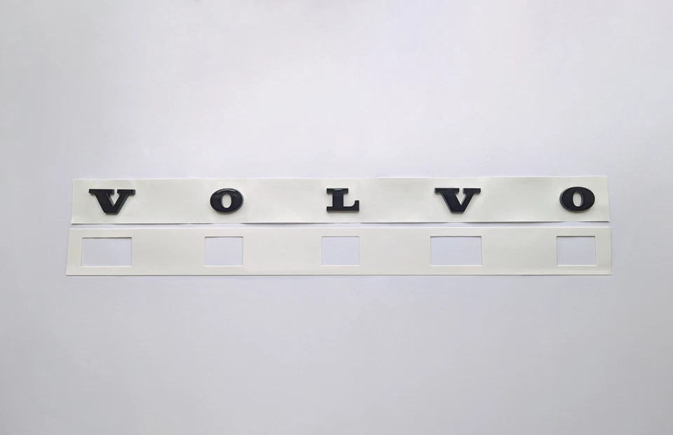 Insignia Trasera Premium Negra Brillante VOLVO Car Letters maletero maletero - XC90 XC60 XC40 - Imagen 2 de 4