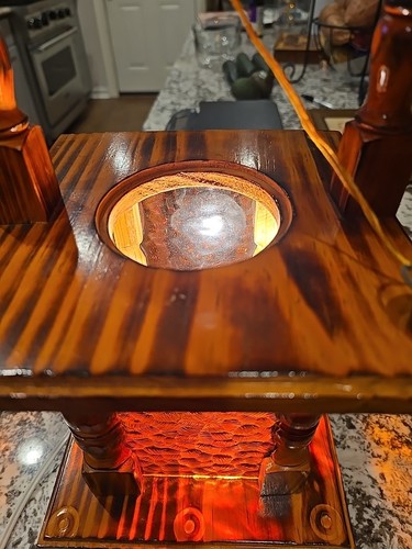 Vintage Lamp Wooden Wishing Well Working Amber Light - Picture 4 of 7