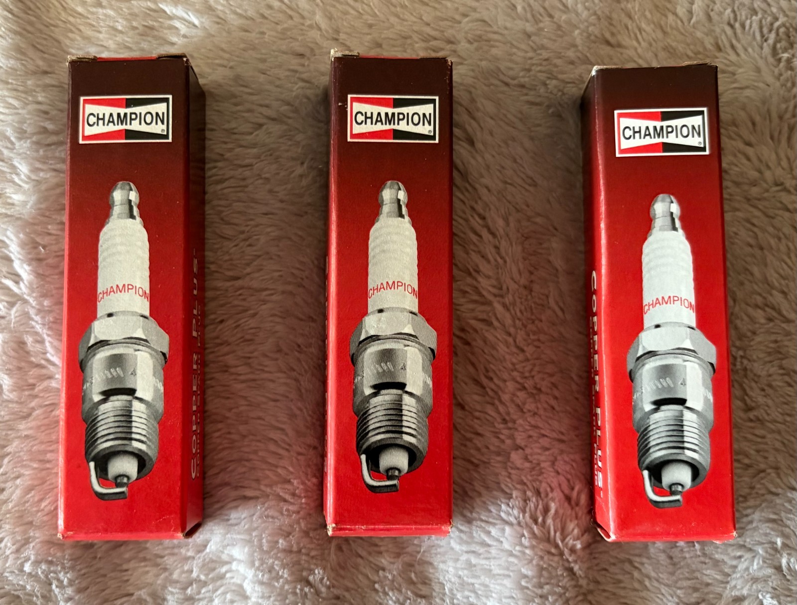 Champion RA8HC 810 Spark Plug Copper Core Plus Qty 3 Free Shipping