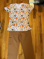 Women  s Fall Size Small Scrub Set New Without Tags