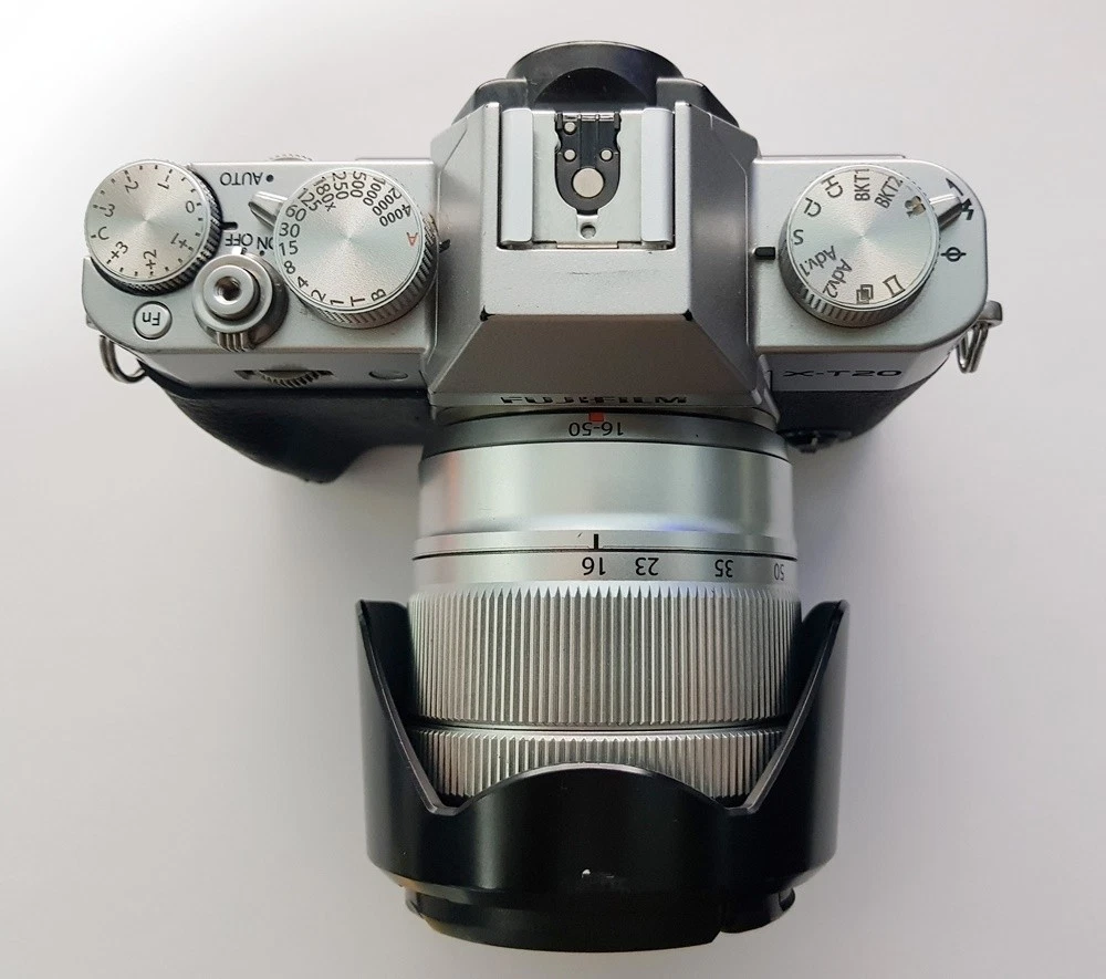 FUJIFILM X-T20 シルバー Amazon.com : Fujifilm X-T20 Mirrorless Digital Camera, Silver