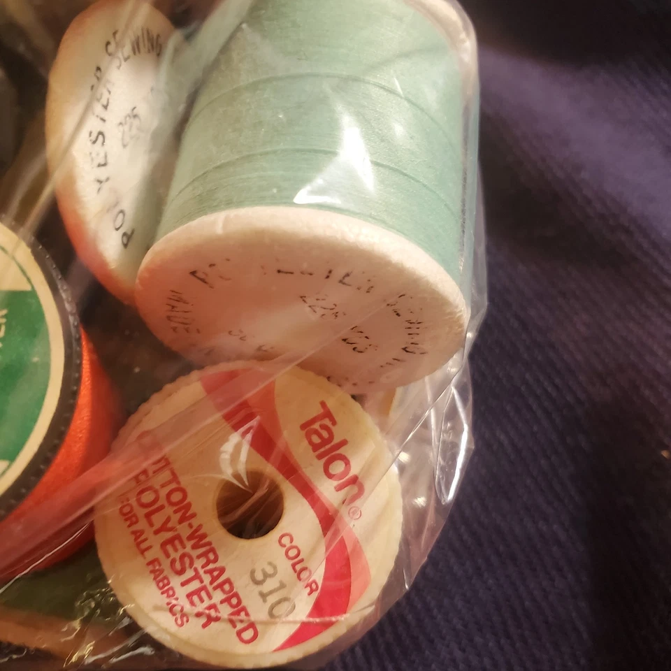 Sewing Thread Lot (over 20) -Various Colors - Image 3 of 4