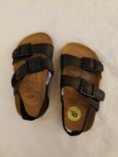 OshKosh B'gosh Black Strap Toddler Sandals Size 9 Month, New, Never Worn