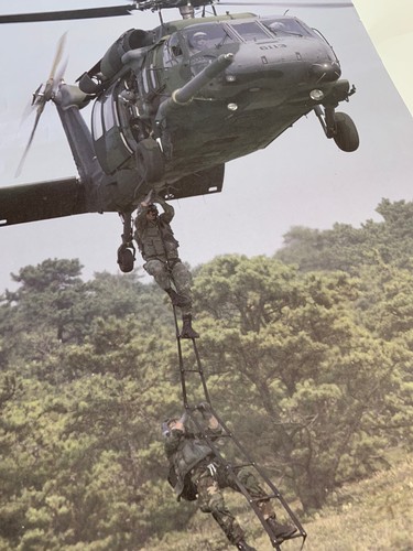 Glossy Color United Technologies Sikorsky Aircraft Poster Troops Action Picture