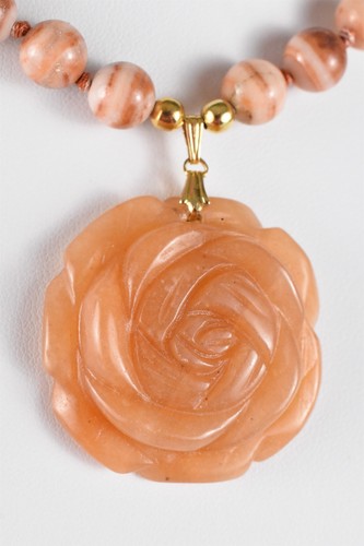 19" Romantic Red Malachite & Red Aventurine Rose Pendant Beaded Necklace - Picture 17 of 18