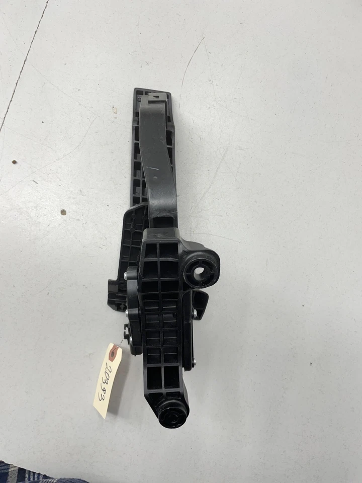 Conjunto de pedal de acelerador Kia Optima 2013 32700-3Q110 Foto 4 de 4