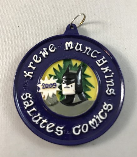 The Krewe Of Munchkins 2 1/2" Salutes The Comics Medallion Mardi Gras 2009 - Imagen 3 de 7