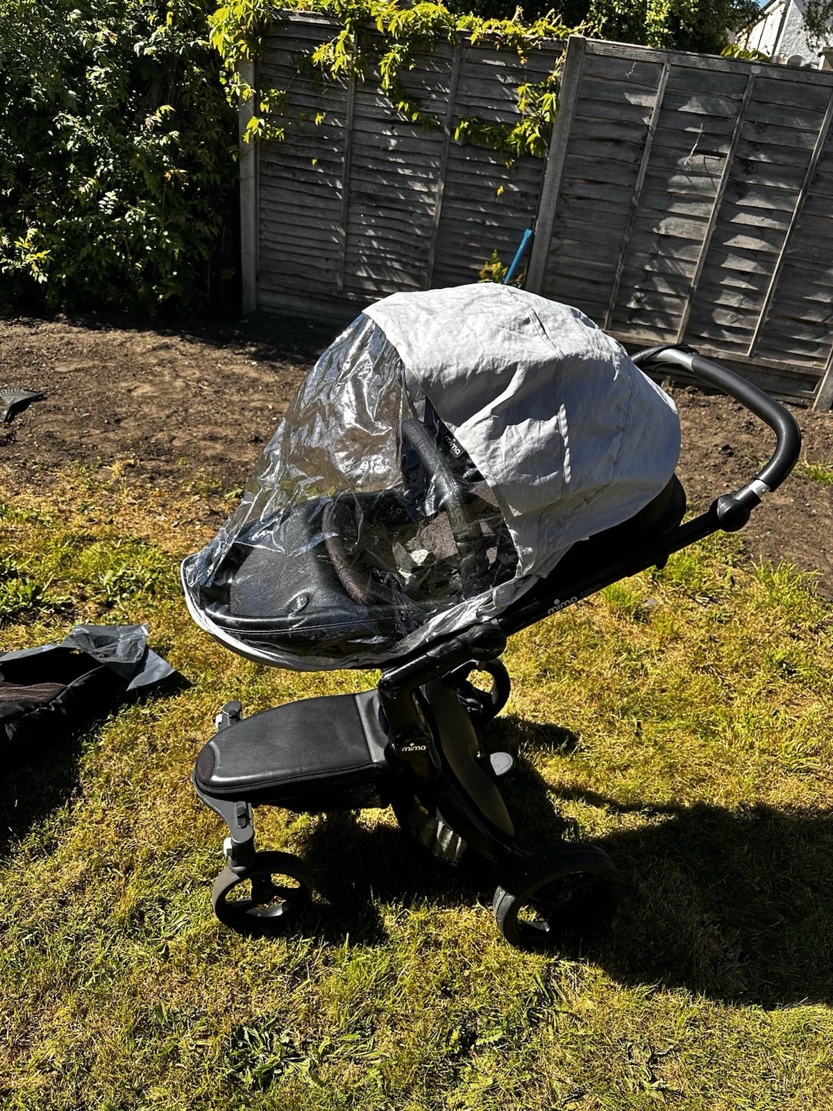 Mima Pushchair – Black – Fully Functional (Used Condition)
Opens in a new window or tab
