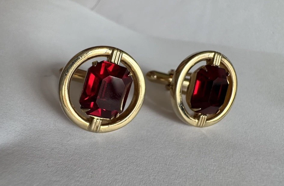 Men’s Suit & Tie Accessory Vintage Swank Ruby Red Glass Gold Cufflinks - Image 2 of 4