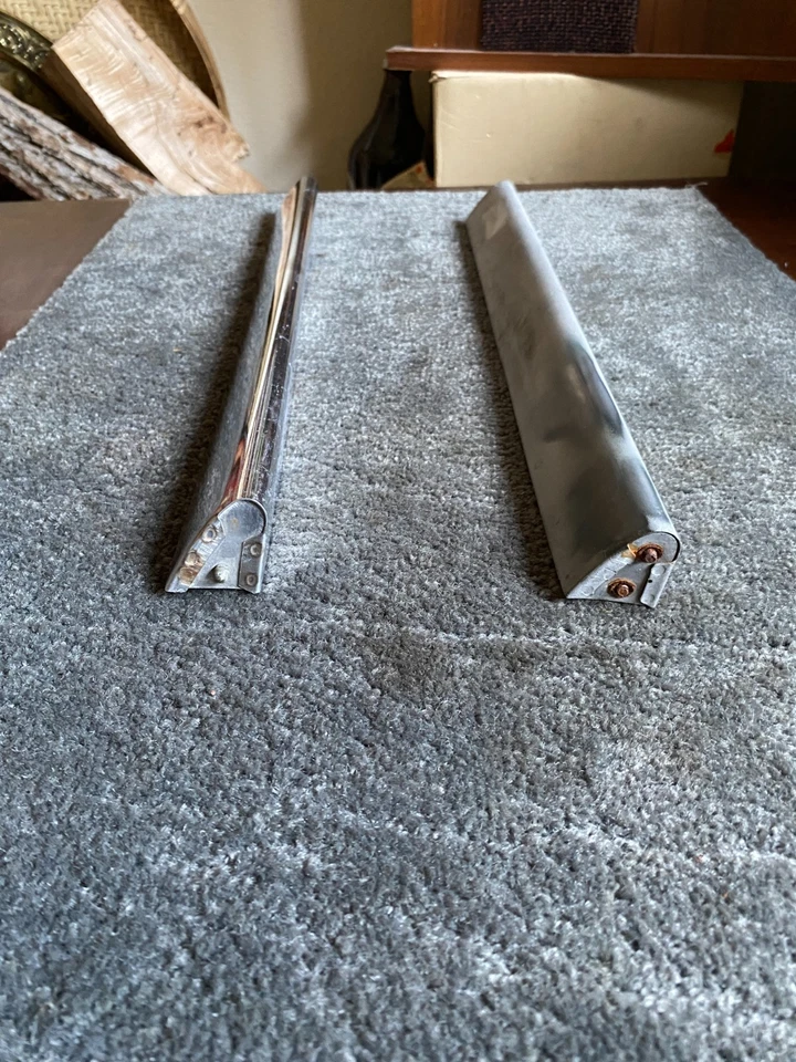 Original Pair 1960s Alfa Romeo Rims 750 101 Giulietta Spider Air Intakes Beams - Image 4 of 4