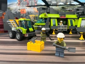 LEGO City Volcano Heavy - lift Helicopter No. 60125 Set With Box Instructions