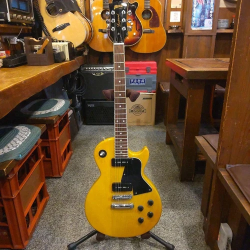 Aria Blitz Lespaul Electric Guitar P-90 Pickup Setup Adjusted Neck