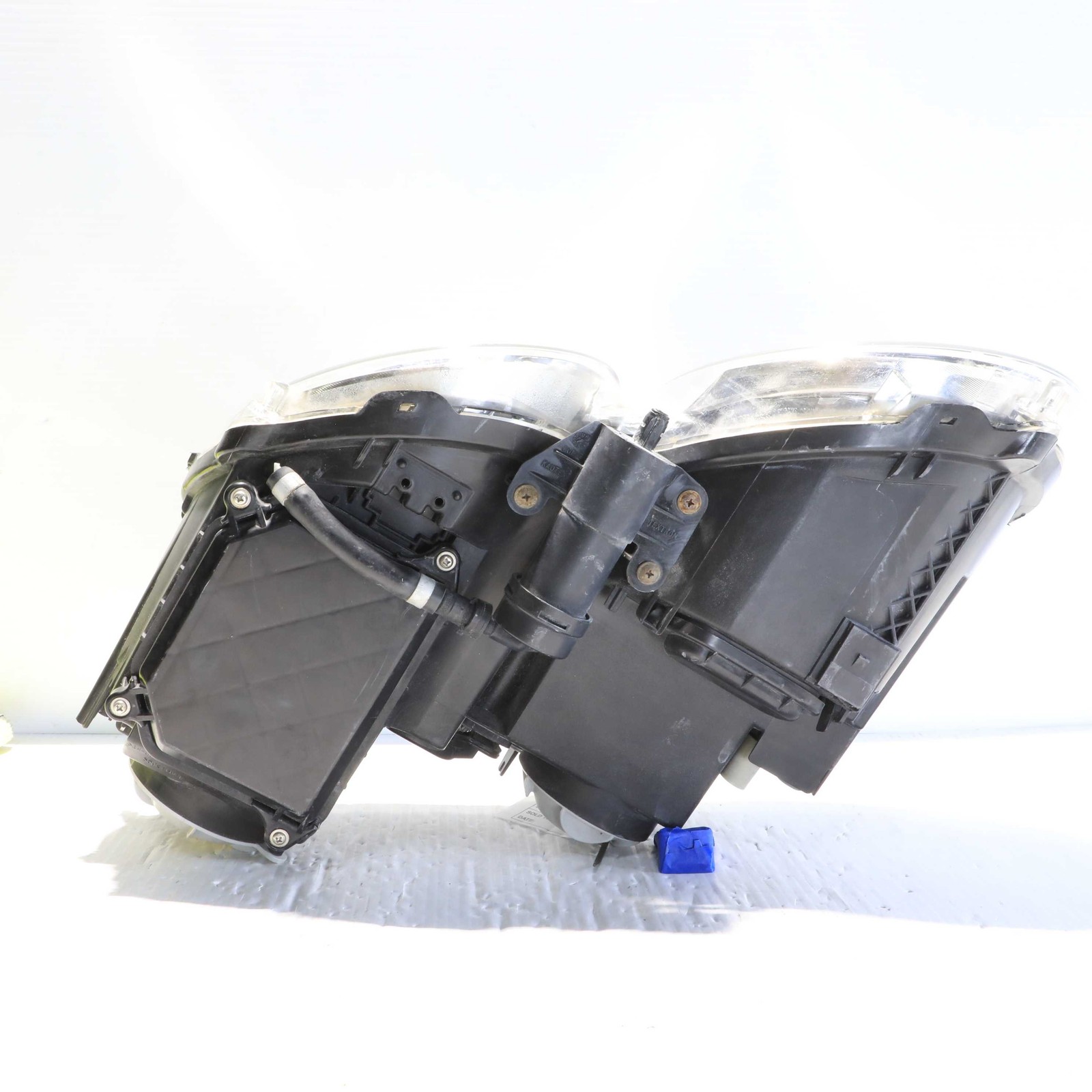 2003-2011 Bentley Continental GT HID Right Projector Headlight OEM H220-KR-DM