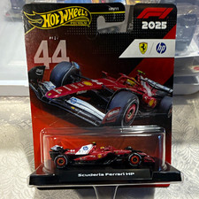 Hot Wheels Premium 2025 Scuderia Ferrari HP 44 Lewis Hamilton 1:64 HRV11