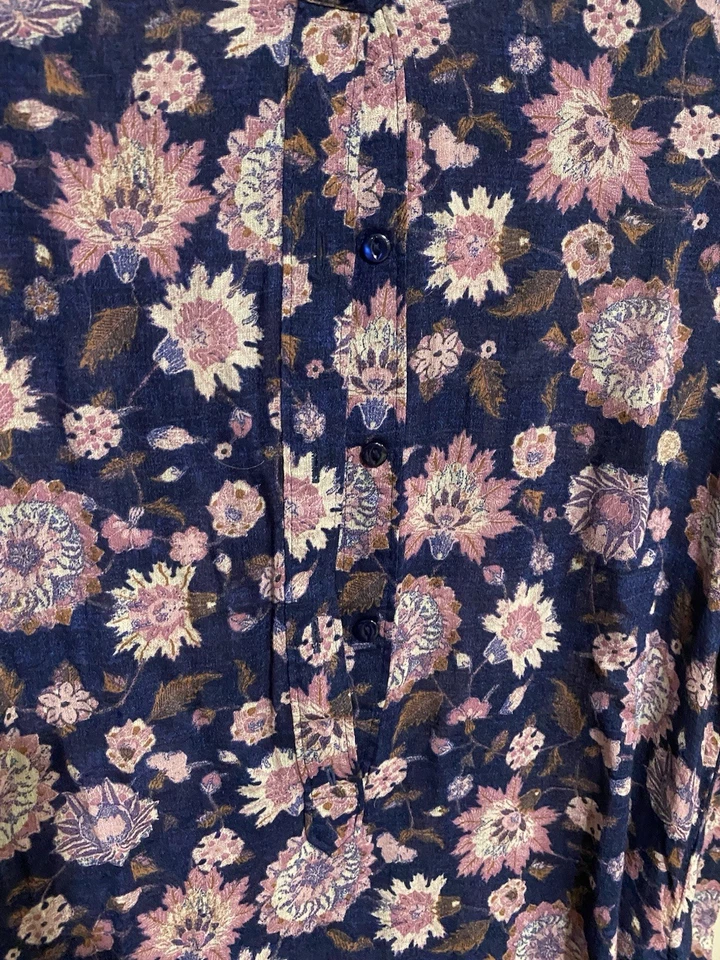 Lucky Brand 深蓝色花卉衬衫 - XS 码  — 第 2/4 张图片