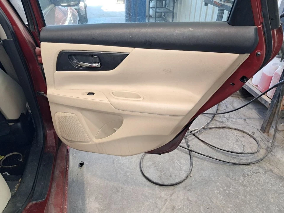 2017 Nissan Altima Washer Reservoir 2.50L OEM Used 117K Miles C25863 - Image 4 of 4