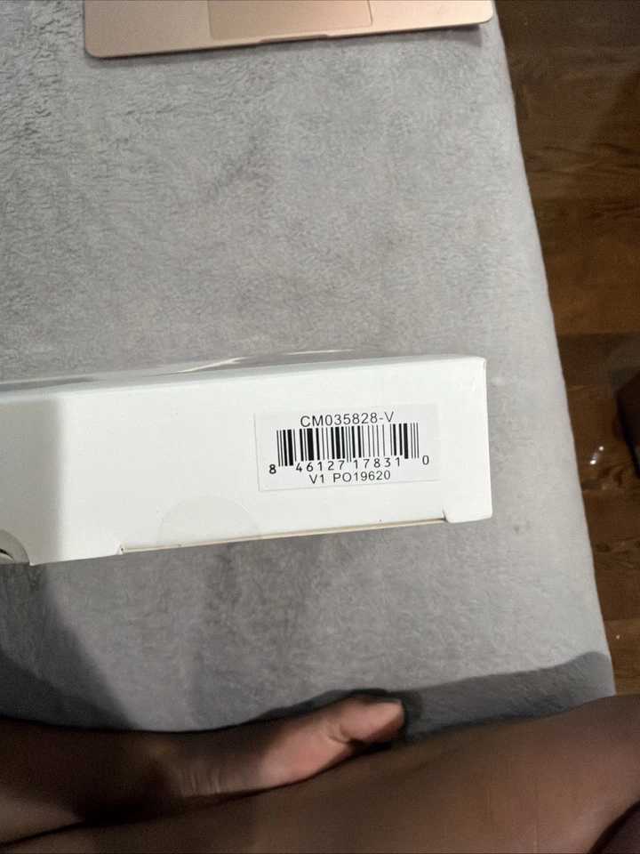 H4. Case Mate Folio Edition Dual Stand Case For iPad Pro 10.5", Pink/Rose Gold - Image 4 of 4