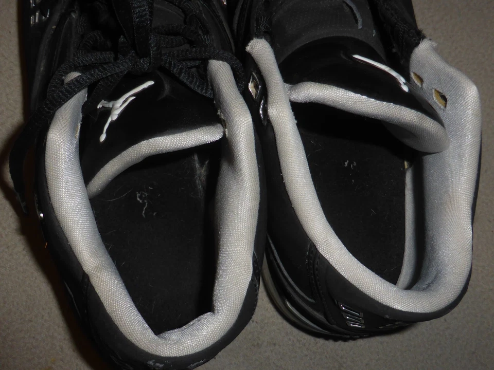 TÊNIS DE VOO NIKE AIR JORDAN FLIGHT 23 317820-005 TAMANHO 8.5 PRETO PRATA JUMPMAN - Imagem 3 de 4