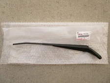 81 - 87 TOYOTA LAND CRUISER FJ60 FRONT LEFT WINDSHIELD WIPER ARM QTY 1 OEM NEW