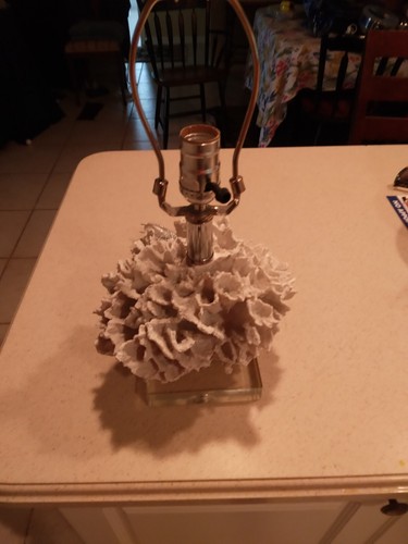 LUCITE AND FAUX CORAL 16" TABLE LAMP - Picture 2 of 4