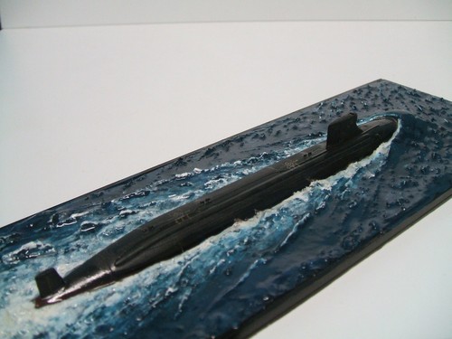 1/700 RESINE DIORAMA - Sous-marin uss Seawolf non peint
