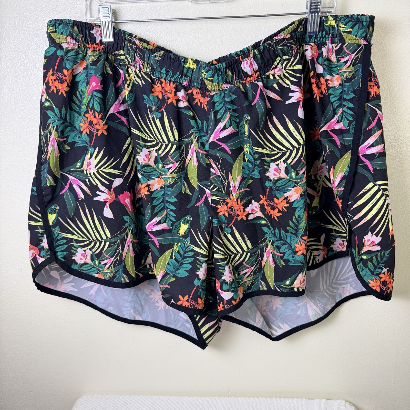 Old Navy Active Women’s Tropical Print Go-Dry Short Shorts Elastic Waist XXL