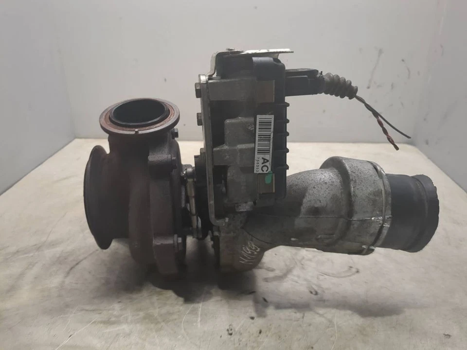 BMW X3 E83 2008 turbocompresor diésel turbo GT2260V VAQ17303 - Imagen 3 de 4