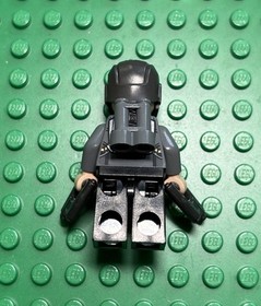 LEGO Star-Lord Minifigure 76081 Marvel Guardians Galaxy sh385 **Torso Crack!