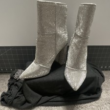 Steve Madden Silver Rhinestone Pointed Toe Ankle Bootie Zip Closure 6.5