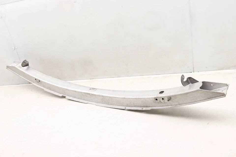 BMW ALPINA B7 XDRIVE 2013-2015 - Barra de refuerzo del parachoques delantero/viga de impacto Foto 2 de 4