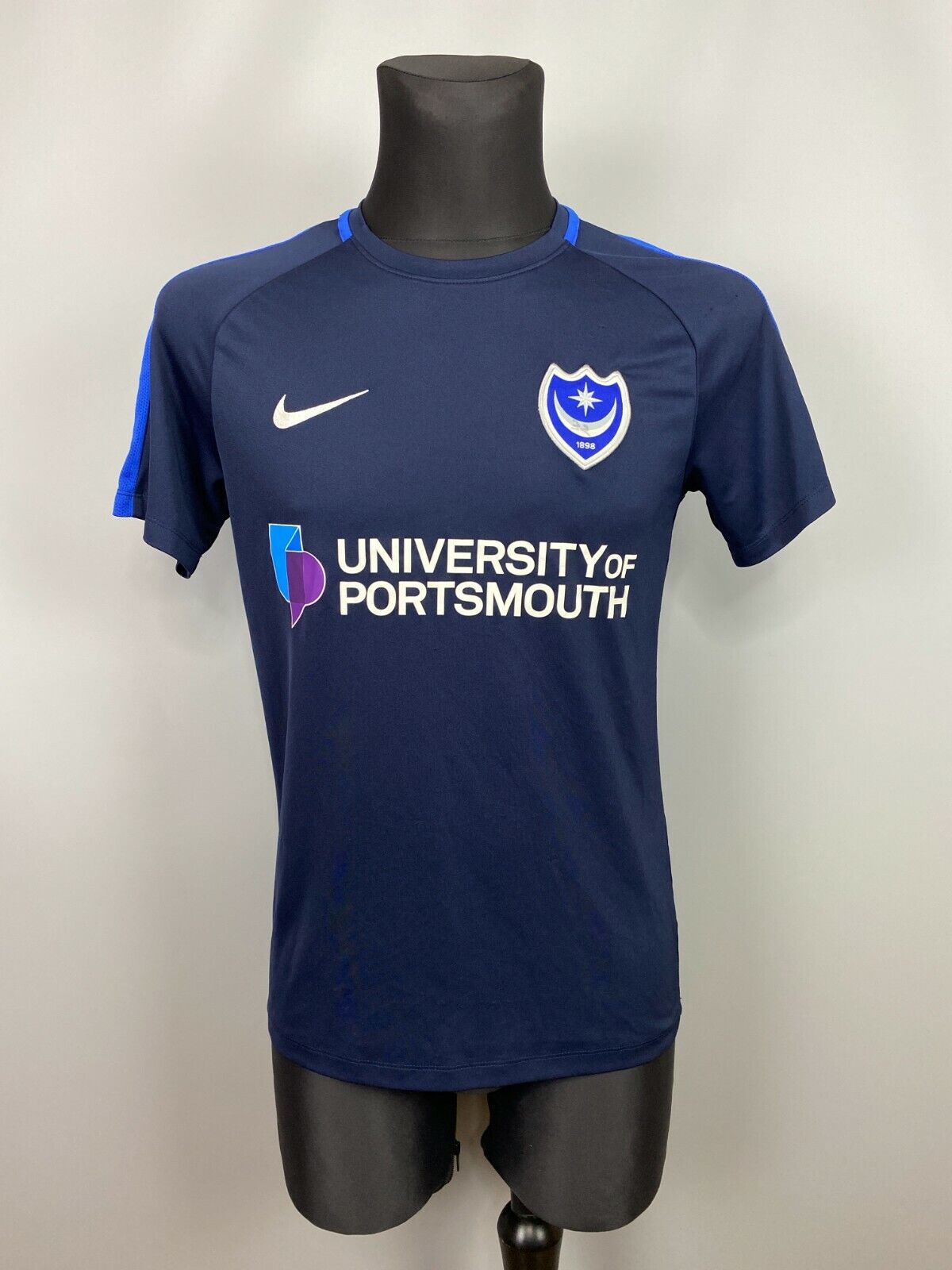 Air conditioner India Salesperson PORTSMOUTH 2018 2019 TRAINING SHIRT FOOTBALL SOCCER JERSEY NIKE 893693-451  M | eBay