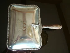 SILVER PLATED SILENT BUTLER, SERVING TRAY, WOODEN HANDLE, 7"X 5", MADE IN ITALY