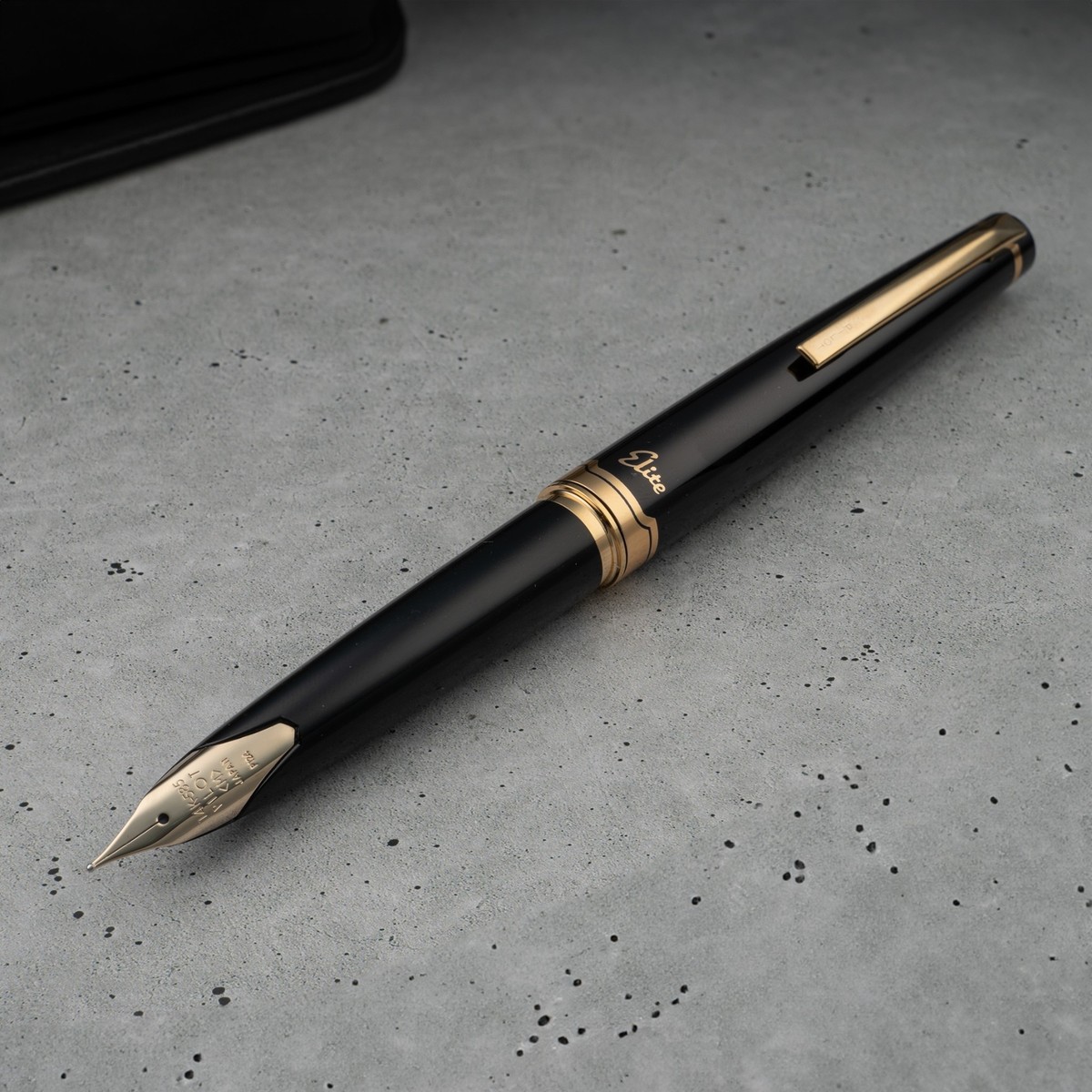 Poke-powell様の専用 NEW Pilot Namiki Elite E95s Black FES-1MMB 14K Pocket