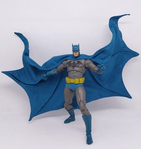 McFarlane Toys DC Multiversum Hush Batman dedizierter Draht blauer Umhang - Bild 8 von 9