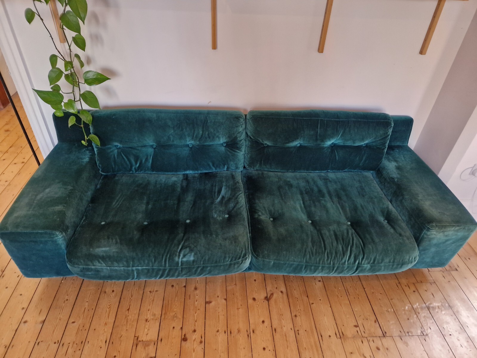 Habitat Hendricks 4 Seater Emerald Green Velvet Sofa eBay
