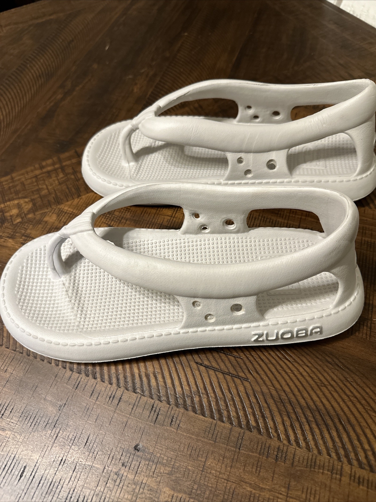 Zuoba Non-Slip White Couples Flip Flops Slippers Size 42-43-image