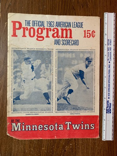 Major League Baseball Scorecards And Yearbooks Each Sold Separately - Picture 5 of 306