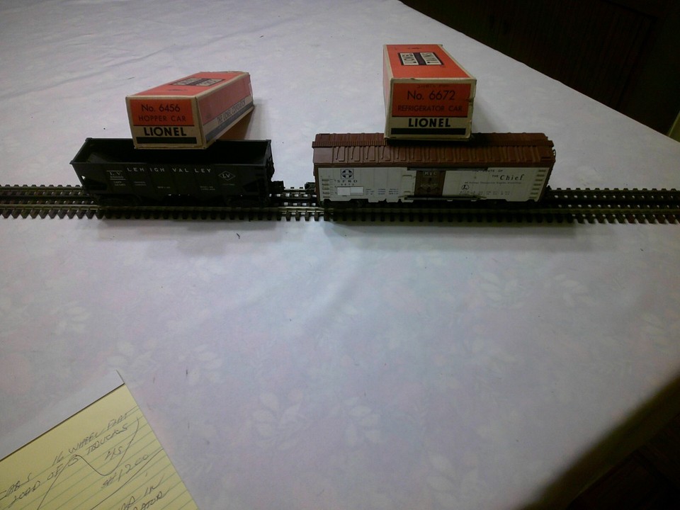 LIONEL TRAIN FREIGHT CARS POST WAR NUMBER 6672/6456 ON O/B | eBay