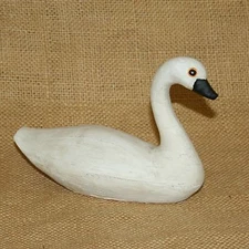 Aged Small Swan Country House Collection